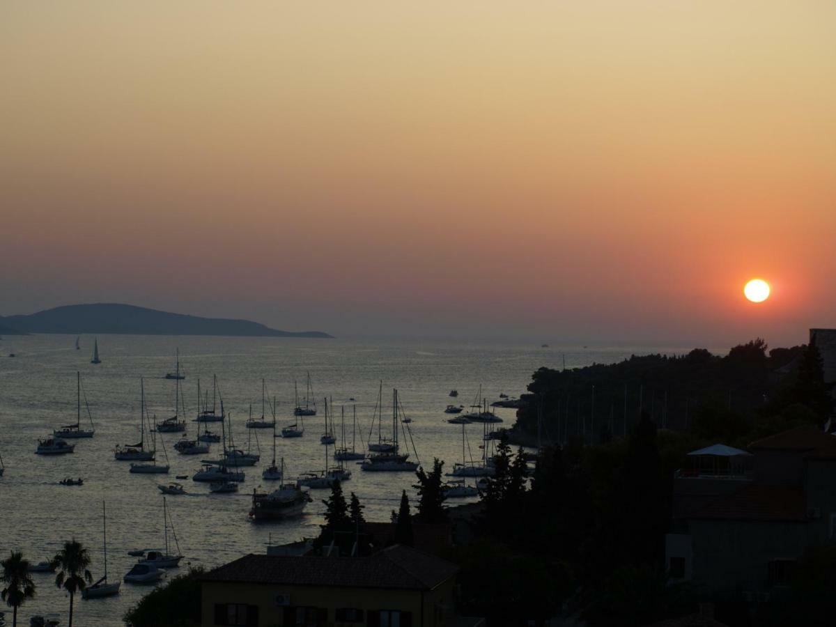 All About The Sea - Riviera House Near The Center Of Hvar Хвар Экстерьер фото